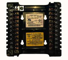 BASE, RELAY FOR BURNER CONTROLLER  FOR 7800 SERIES Q7800A1005